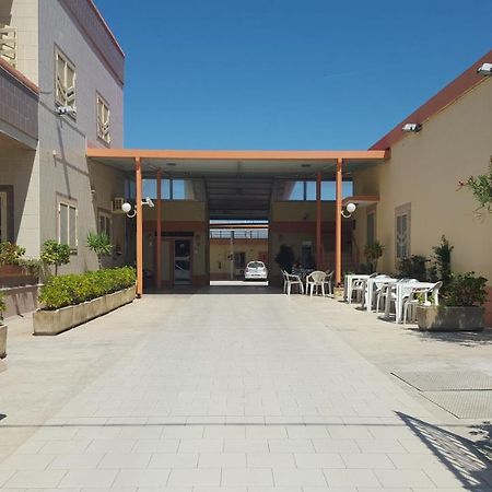 Hotel Mare Pineta Bari Exterior foto
